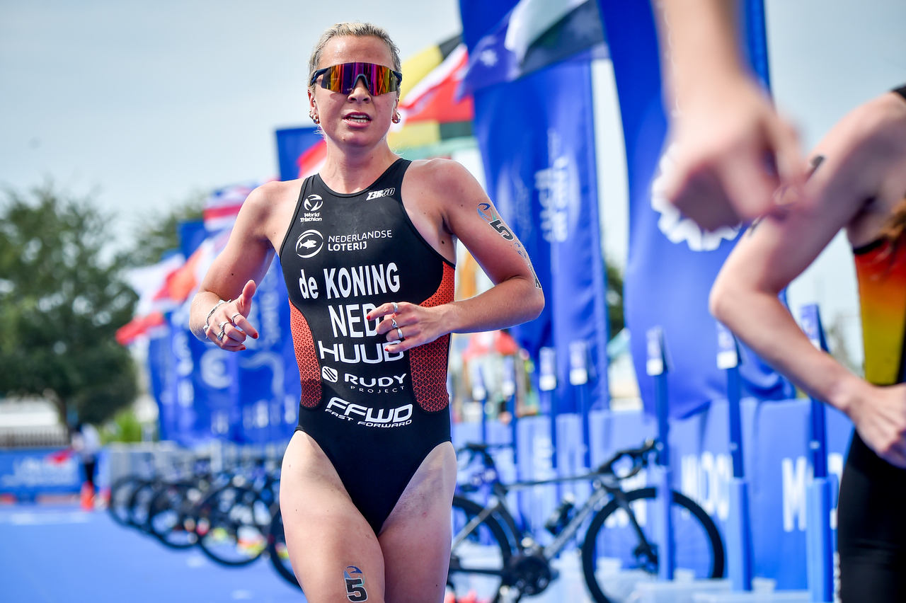 Jong team in actie op WK mixed team relay in Hamburg