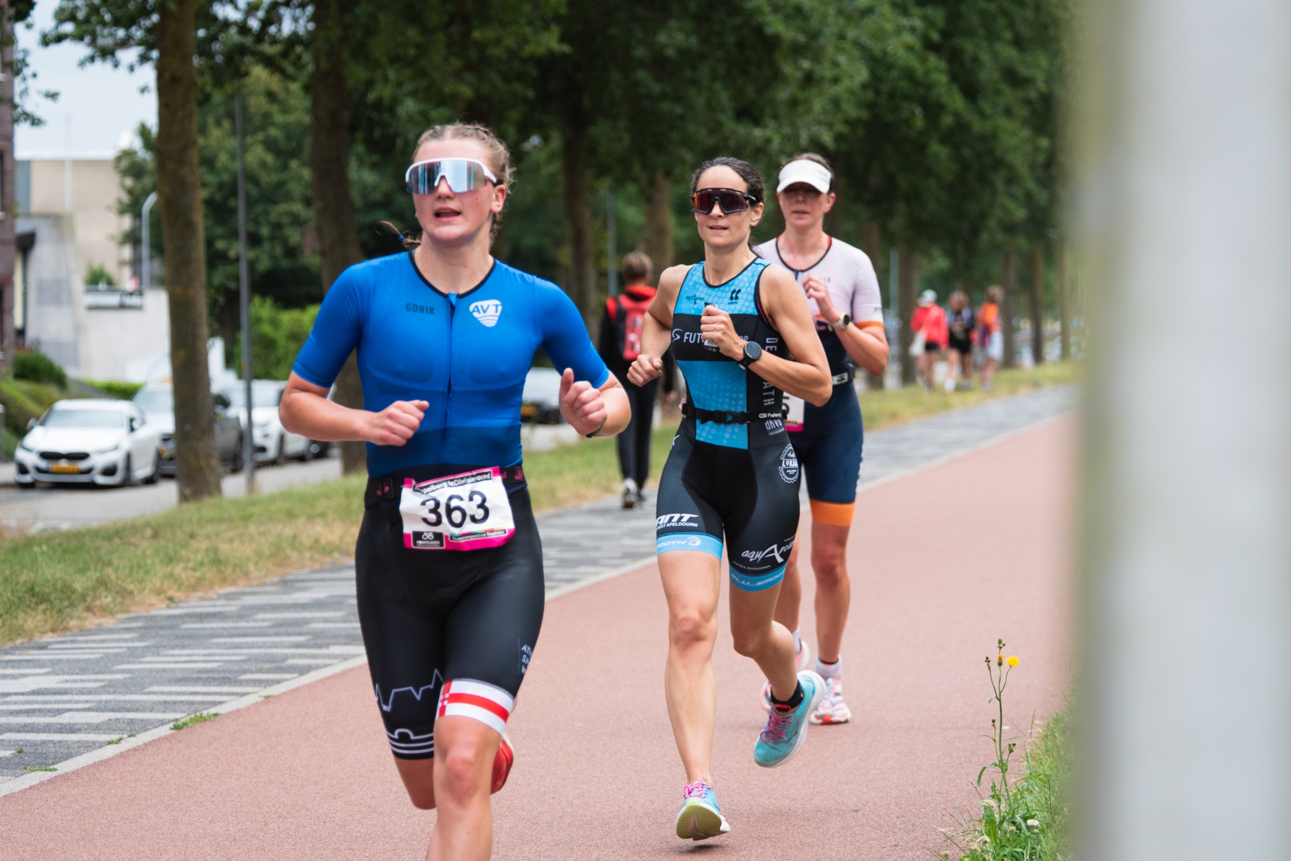 Mix van specialisten en triatleten bij de vrouwen