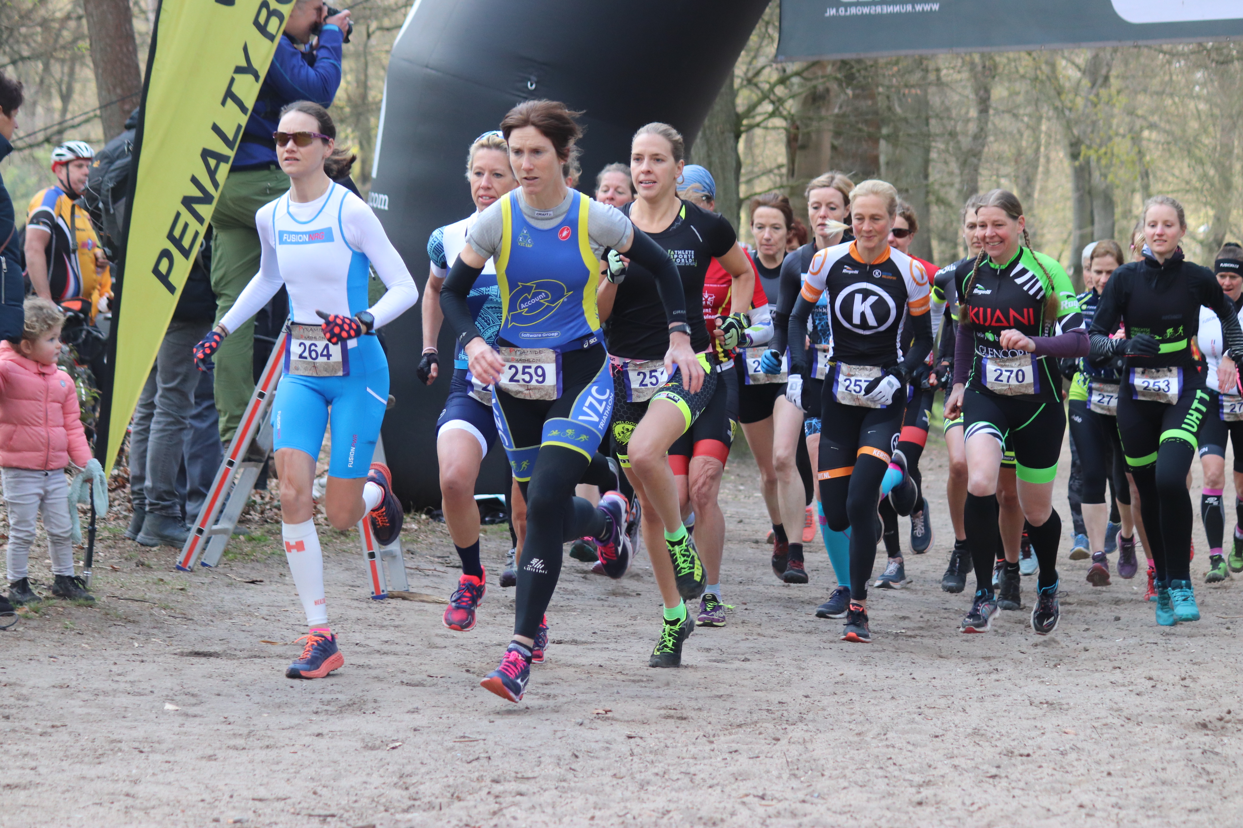 Start NK crossduathlon vrouwen (overall en masters)